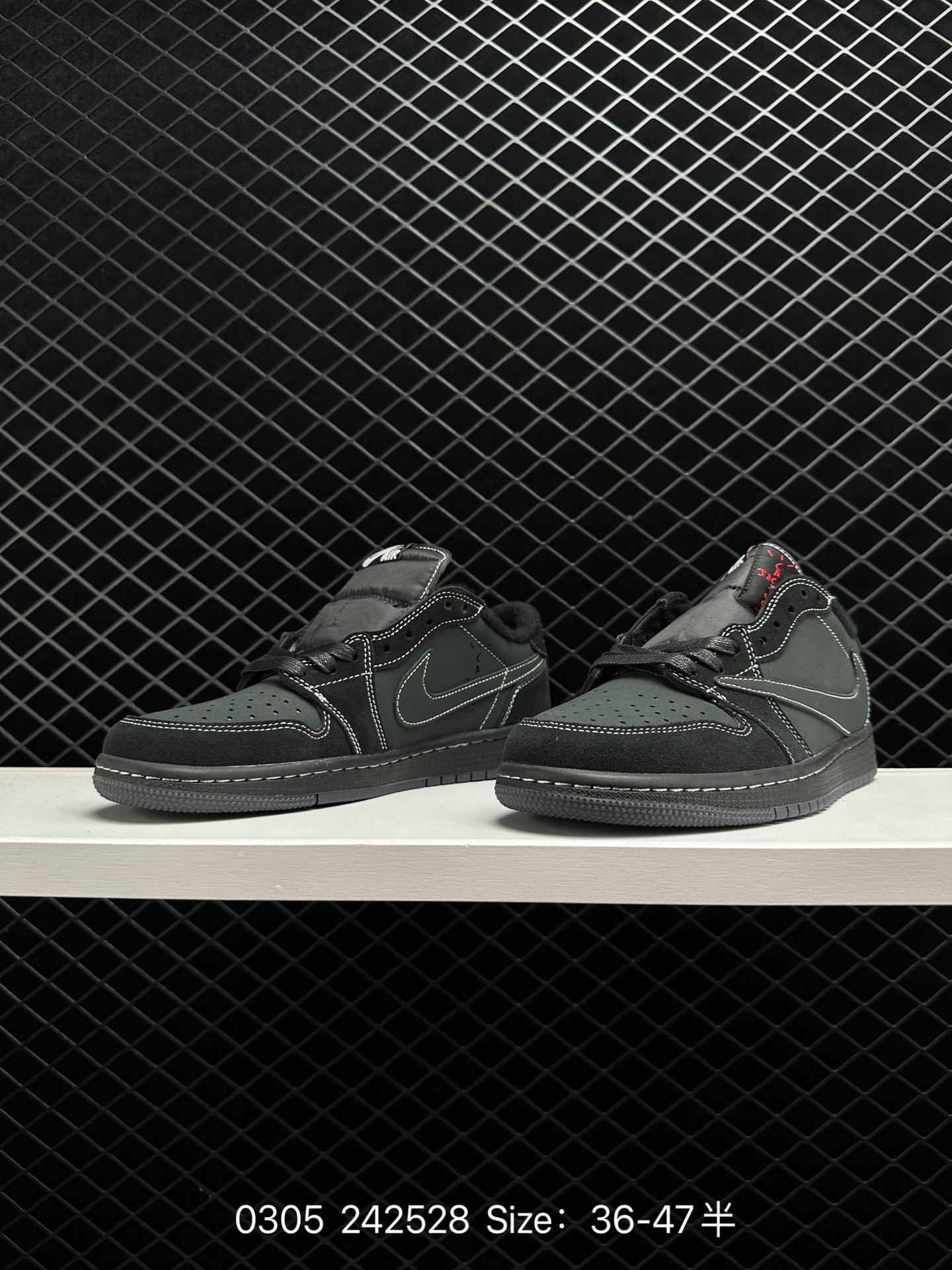 Travis Scott x Air Jordan 1 